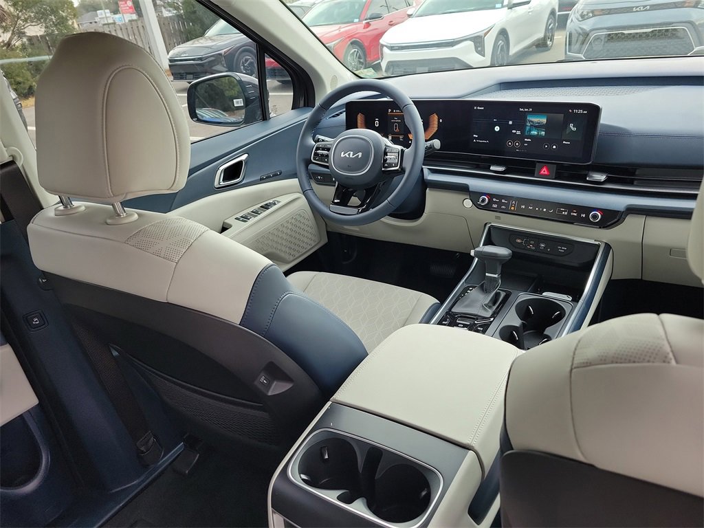 New 2026 Kia Carnival EX image 13