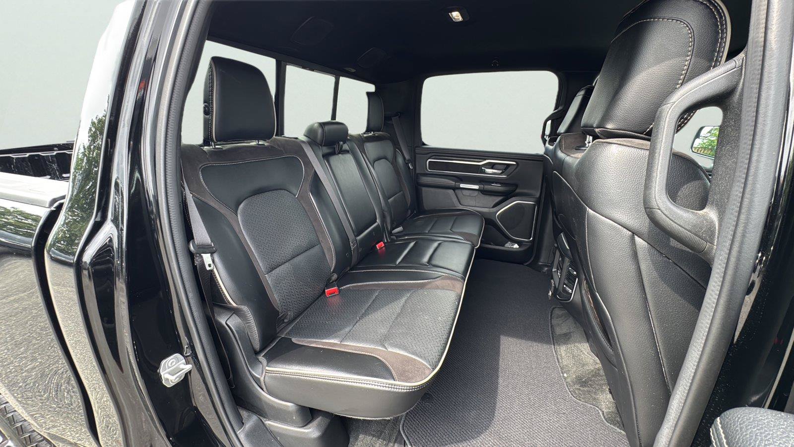 Used 2023 RAM 1500 Laramie AWD/4WD image 22