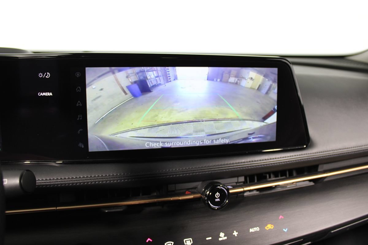 Used 2023 Nissan Ariya AWD image 23