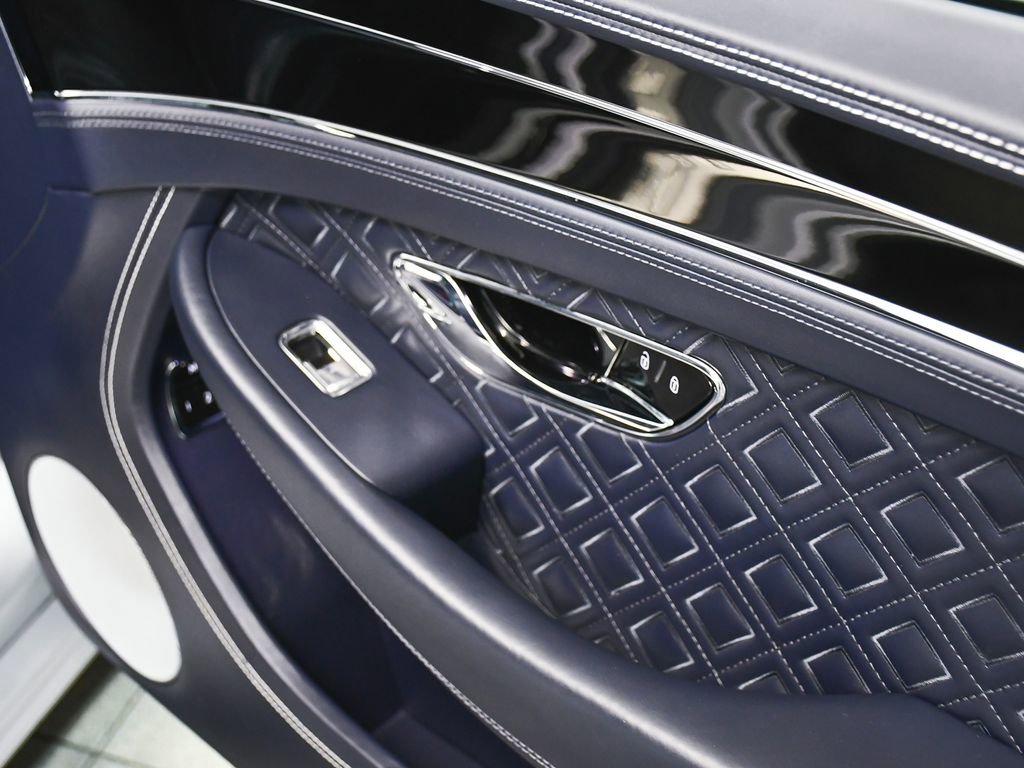 Used 2022 Bentley Continental GT image 14