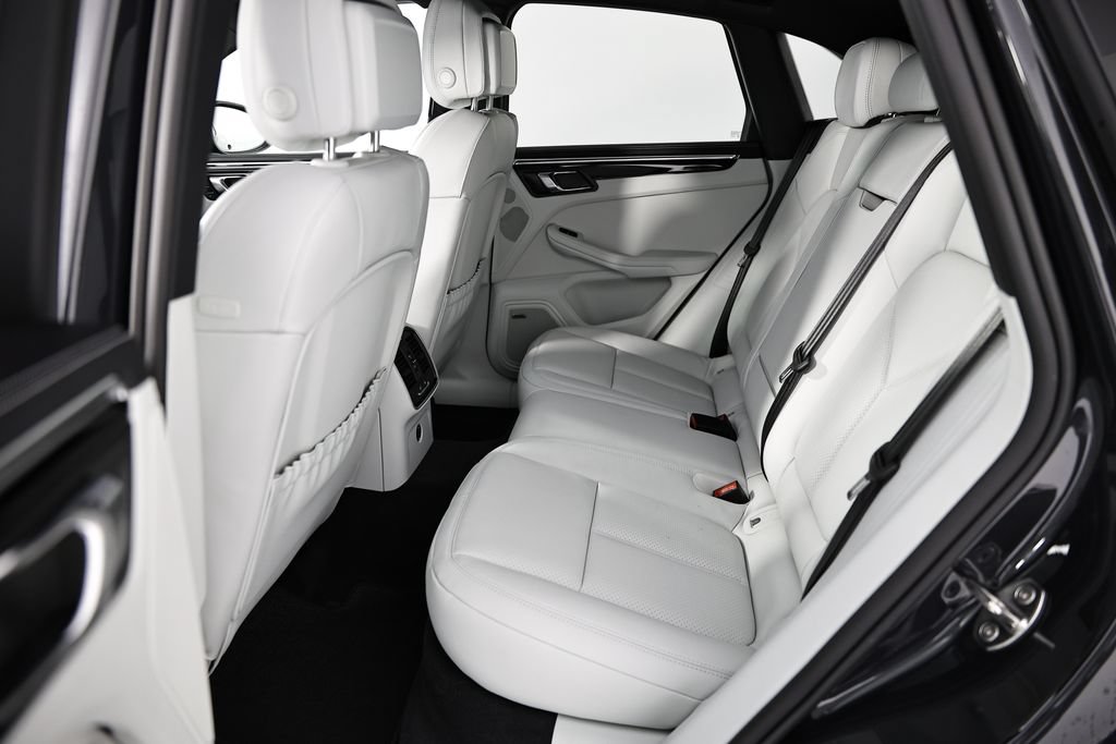 New 2026 Porsche Macan AWD/4WD image 28