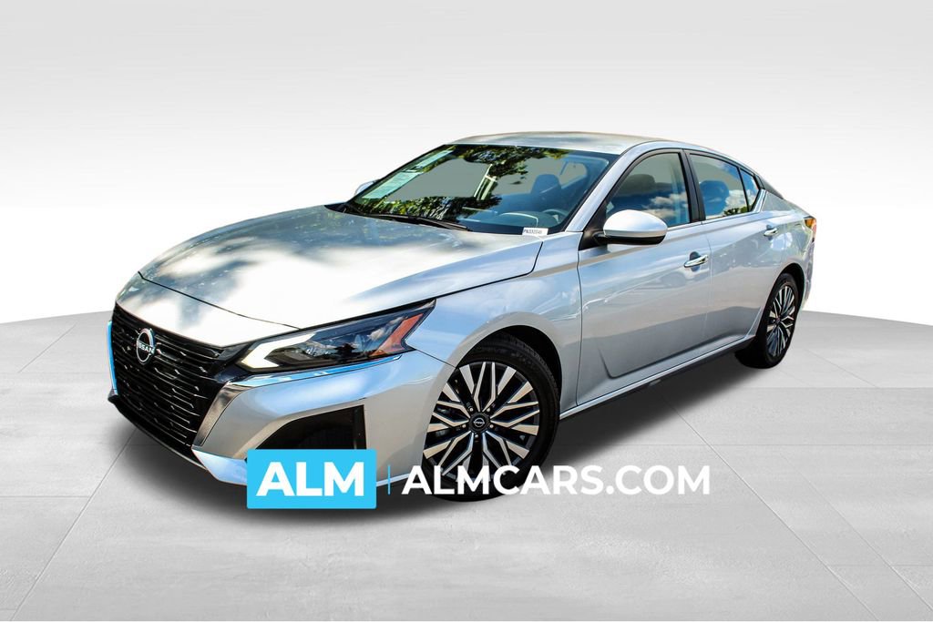 Used 2023 Nissan Altima 2.5 SV
