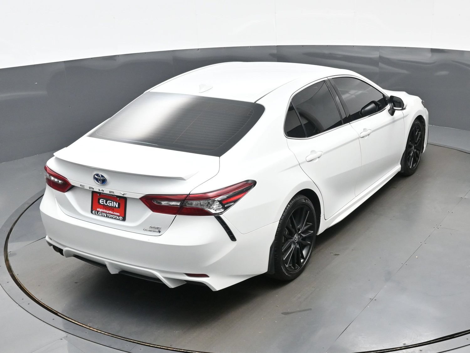 Used 2022 Toyota Camry XSE w/ Cold Weather Package FWD image 42
