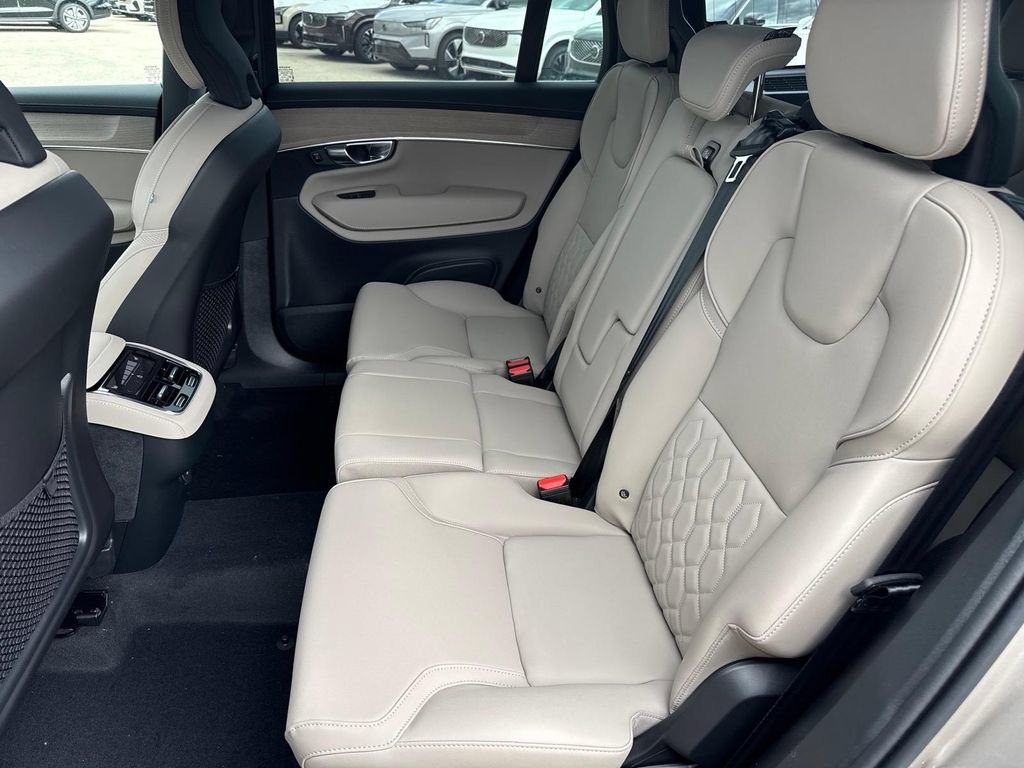 New 2026 Volvo XC90 B6 Plus w/ Protection Package AWD/4WD image 9