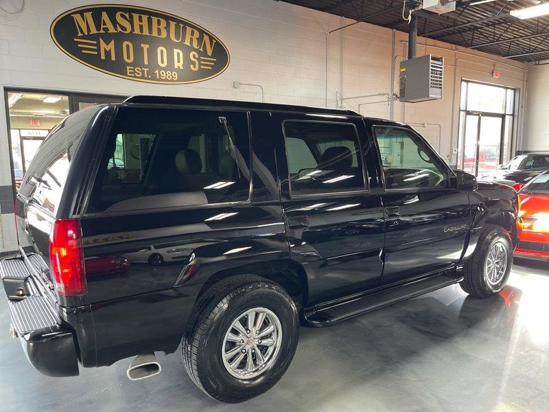 Used 1999 Cadillac Escalade 4WD image 10