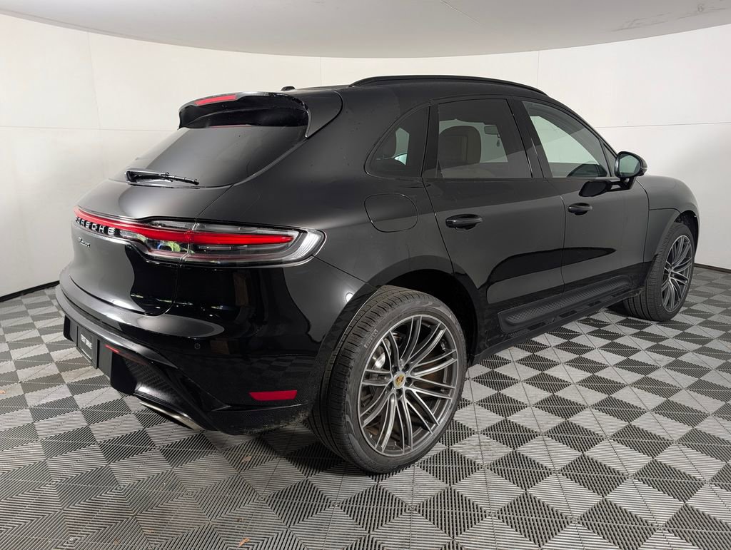 New 2026 Porsche Macan AWD/4WD image 7