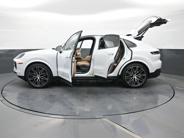 New 2026 Porsche Cayenne Coupe image 30