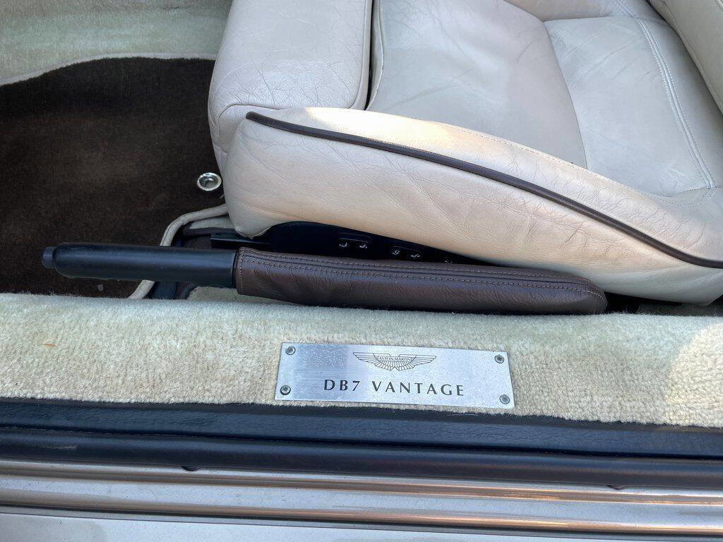 Used 2003 Aston Martin DB7 Vantage image 47