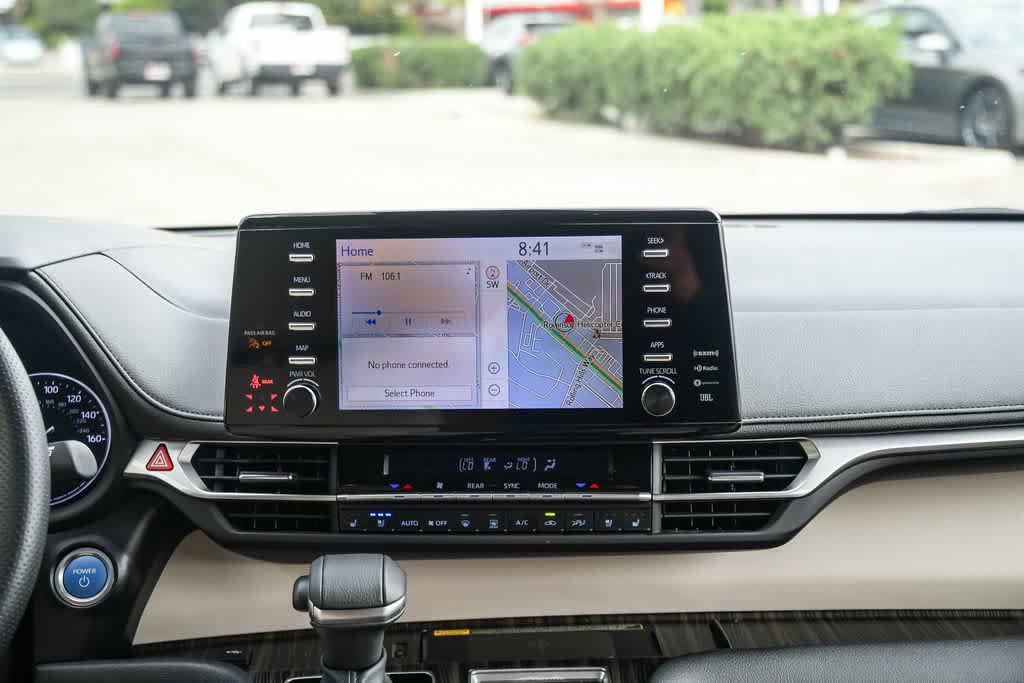 Used 2023 Toyota Sienna Limited FWD image 14