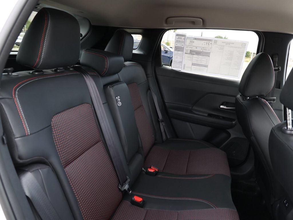 New 2026 Nissan Kicks SR FWD image 18