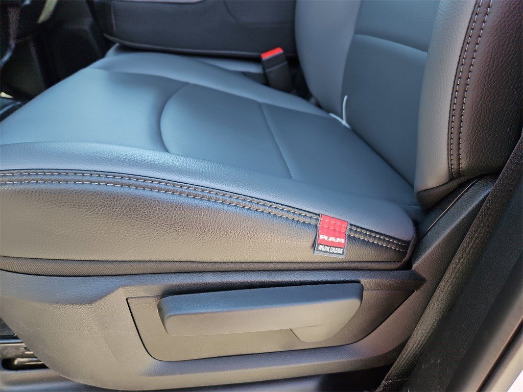 New 2026 RAM 5500 Tradesman w/ Chrome Appearance Group image 21