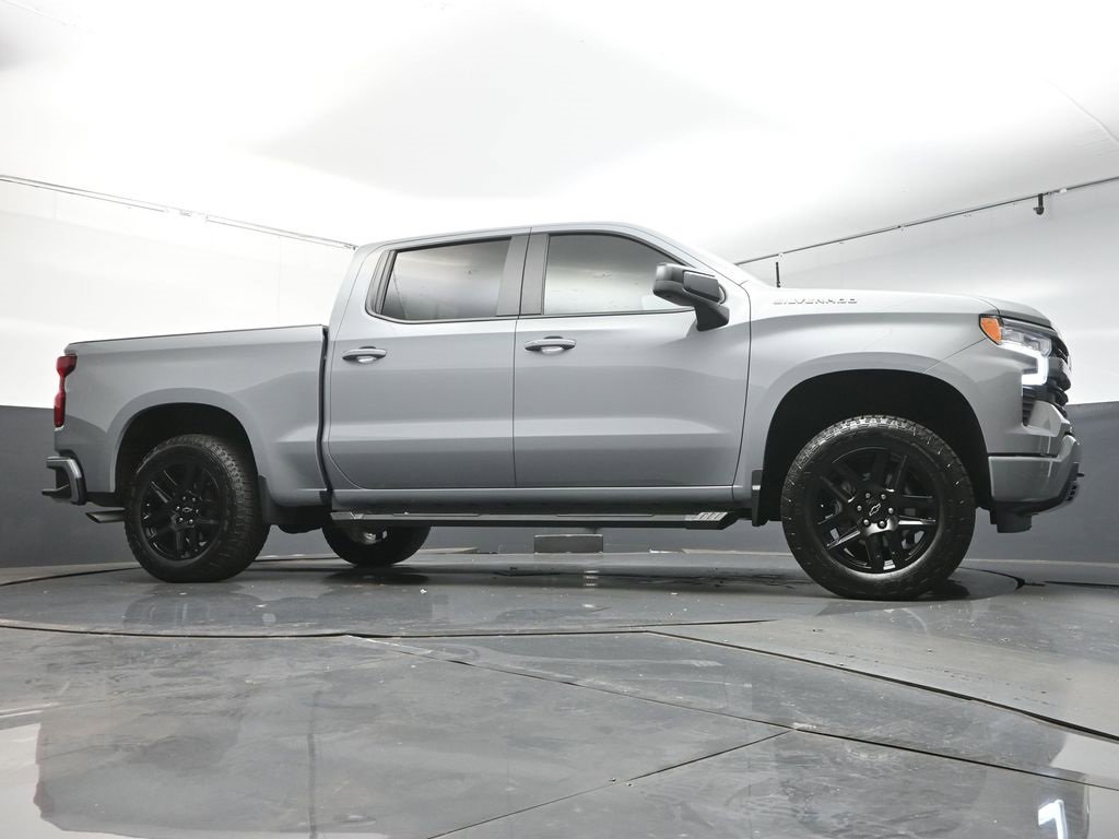 Used 2025 Chevrolet Silverado 1500 RST w/ Convenience Package II image 34