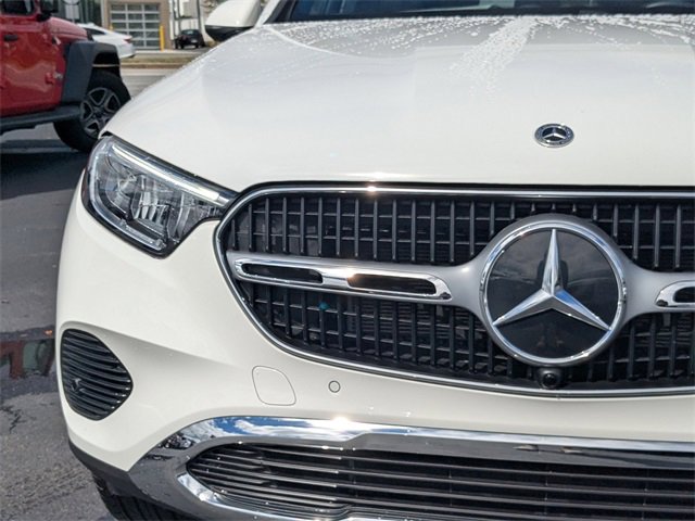 Used 2025 Mercedes-Benz GLC 300 image 11
