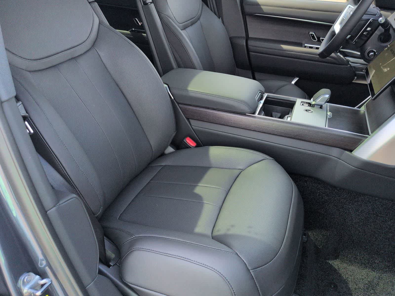 New 2026 Land Rover Range Rover SE AWD/4WD image 19
