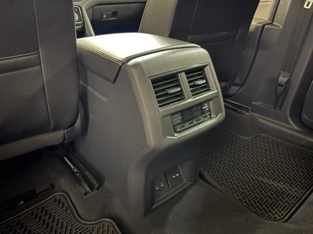 Used 2022 Volkswagen Atlas SEL Premium AWD/4WD image 29