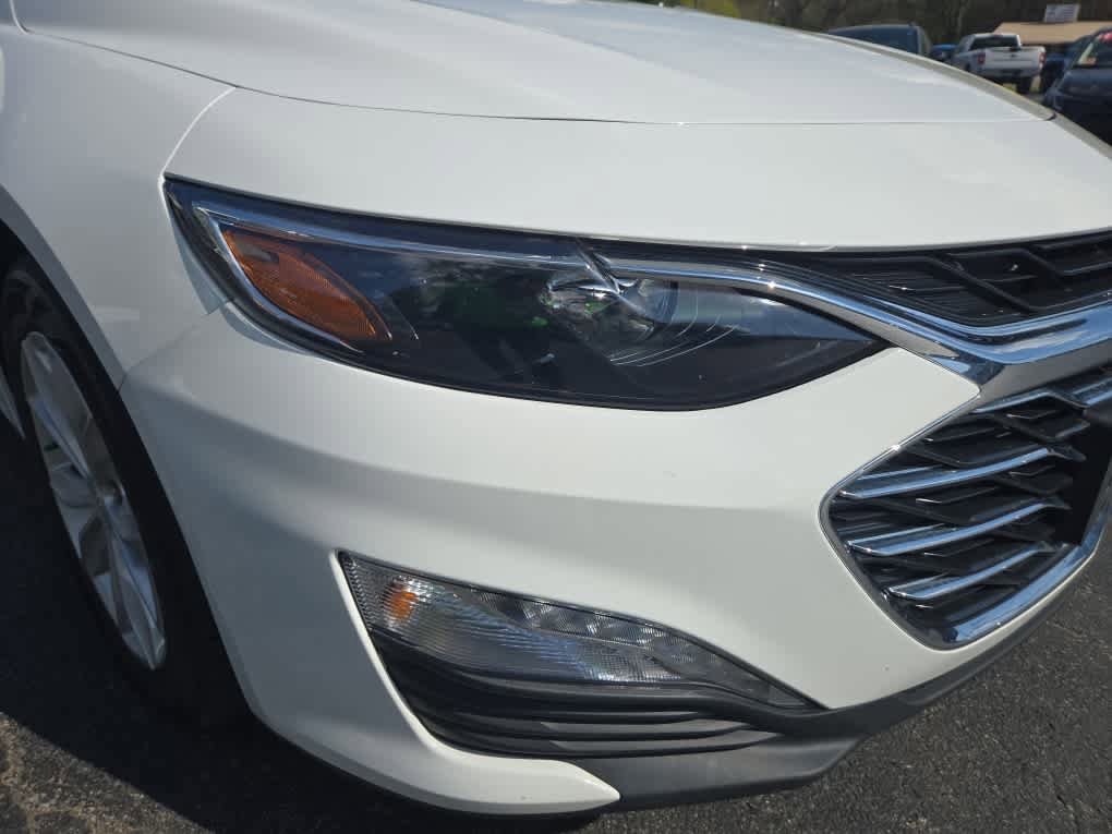 New 2025 Chevrolet Malibu LT FWD image 10