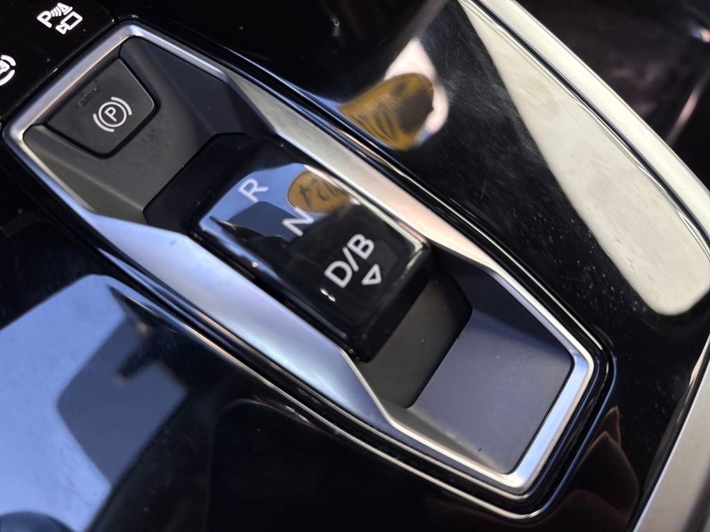 Used 2024 Audi Q4 e-tron Premium Plus image 23