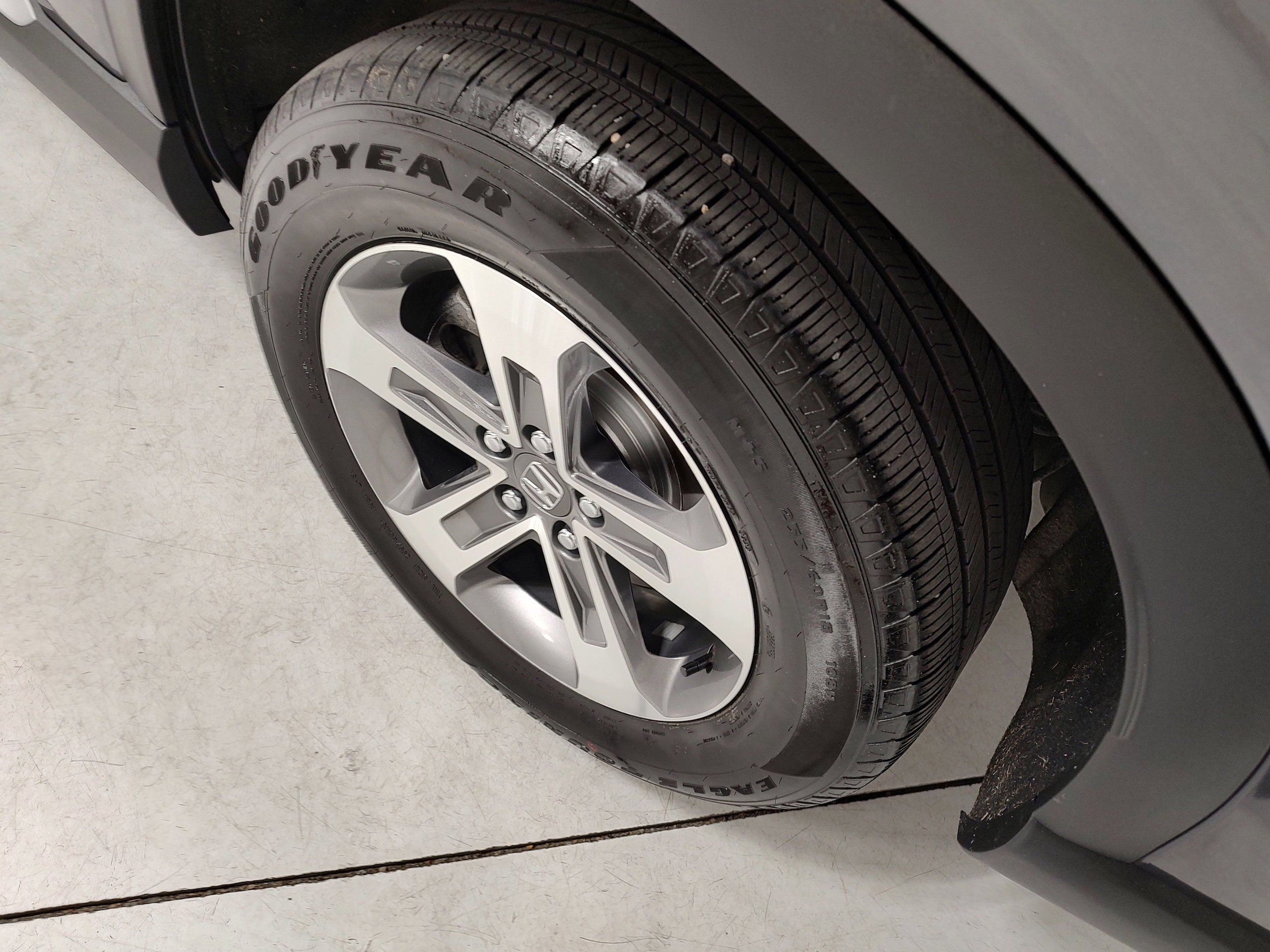 Used 2025 Honda Pilot EX-L image 14