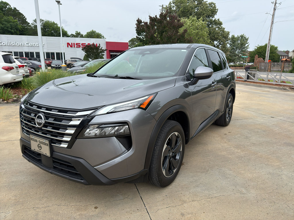 Used 2024 Nissan Rogue SV FWD image 7