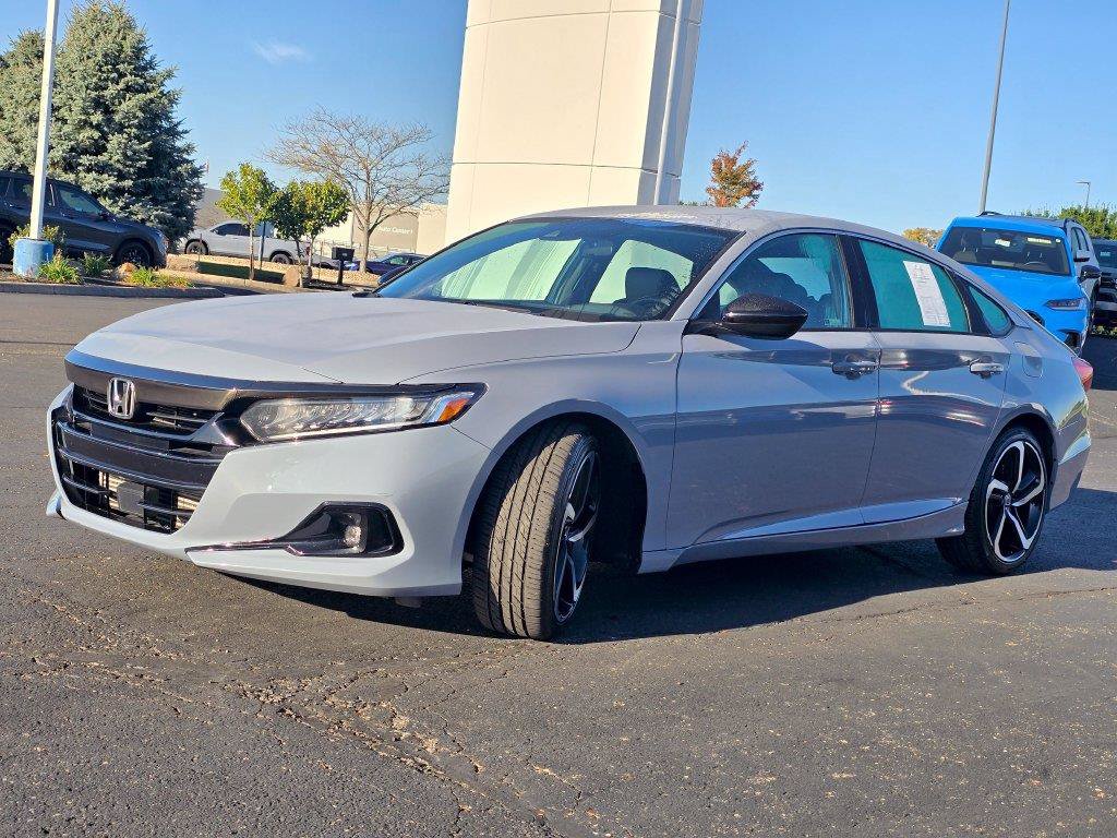 Used 2022 Honda Accord Sport image 4