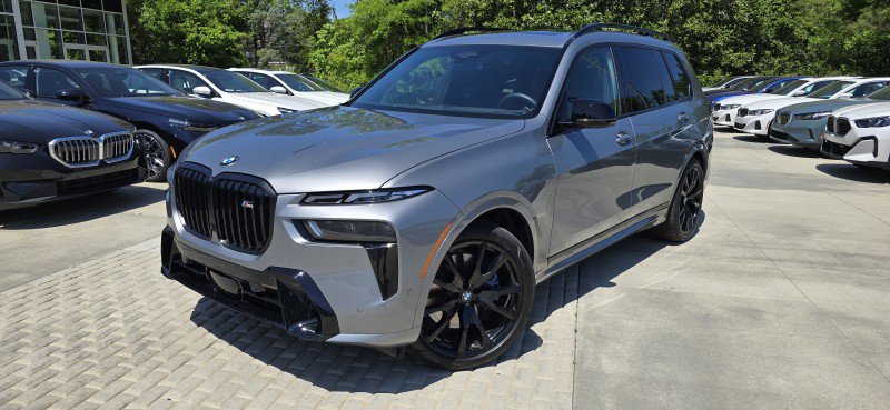 Certified 2026 BMW X7 M60i image 1