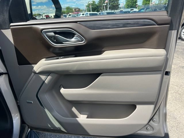 Used 2021 GMC Yukon SLT w/ SLT Luxury Plus Package AWD/4WD image 10