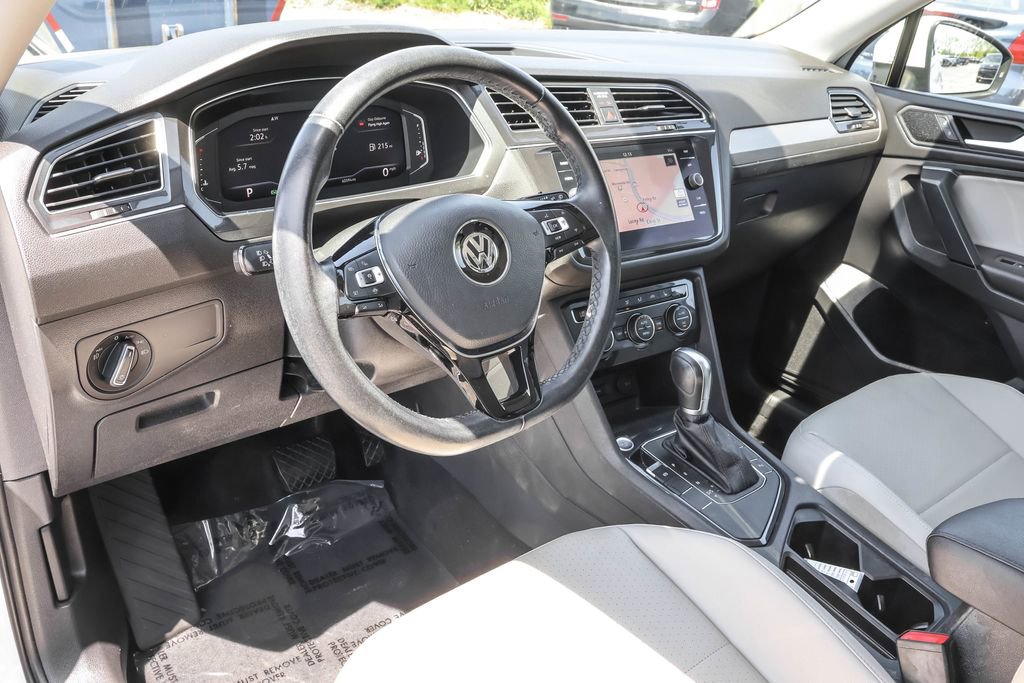 Used 2019 Volkswagen Tiguan SE FWD image 3