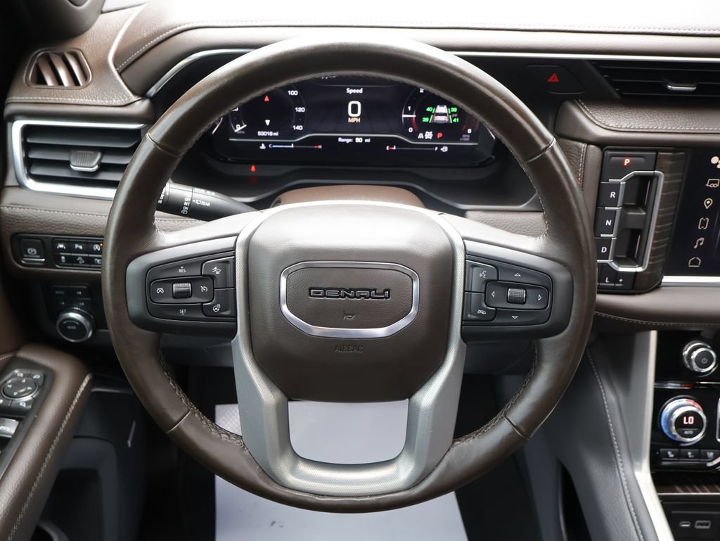 Certified 2022 GMC Yukon Denali w/ Denali Premium Package AWD/4WD image 15