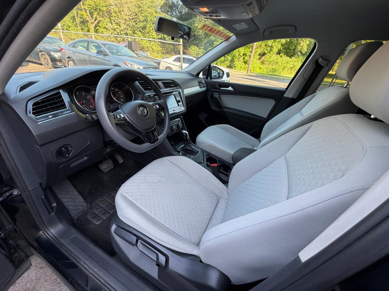 Used 2020 Volkswagen Tiguan S FWD image 17