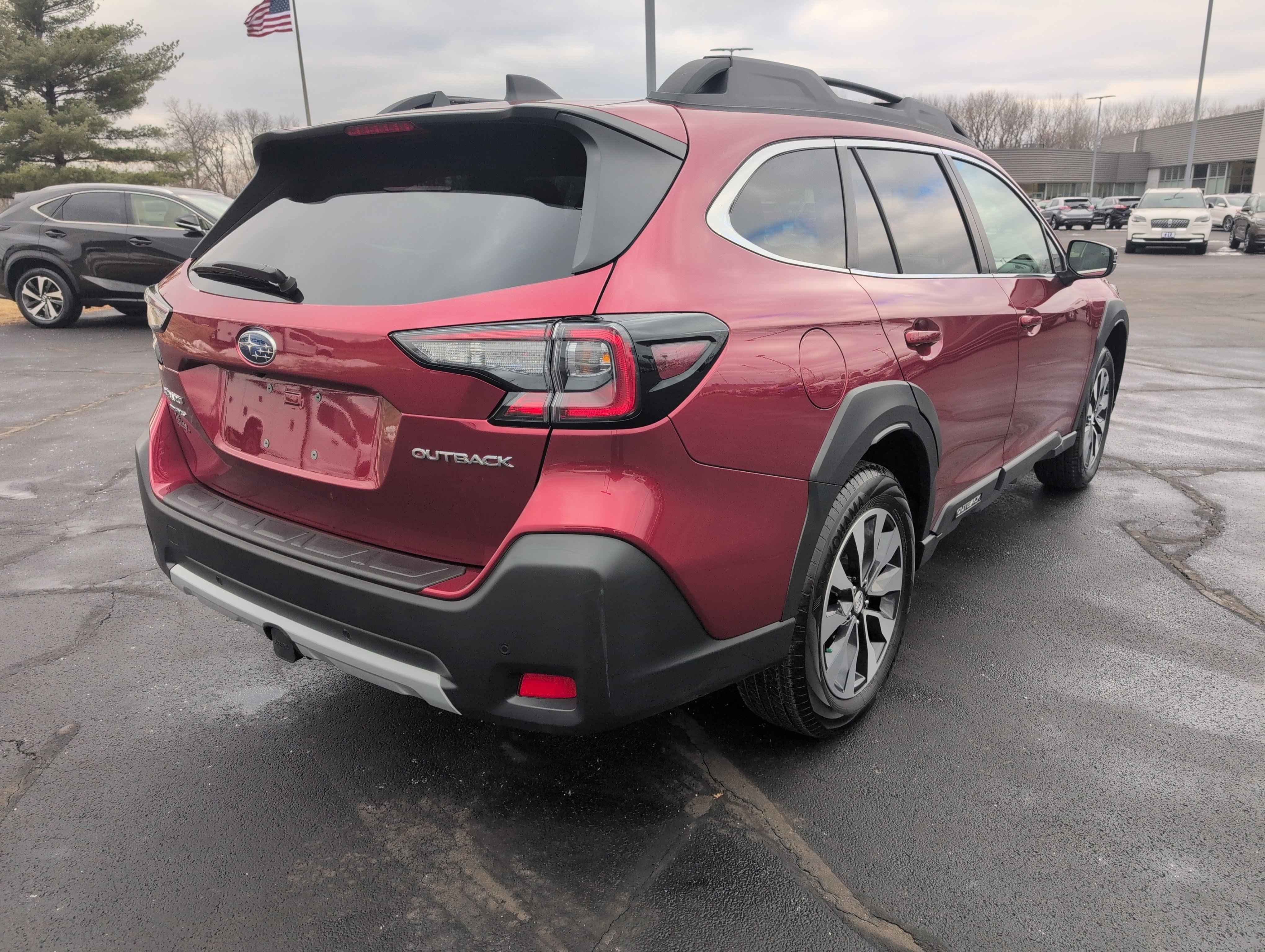 Used 2025 Subaru Outback Limited image 5