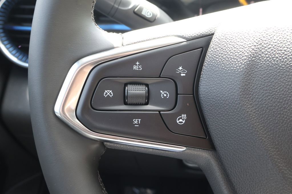 New 2026 Chevrolet Trax LT w/ Driver Confidence Package FWD image 22