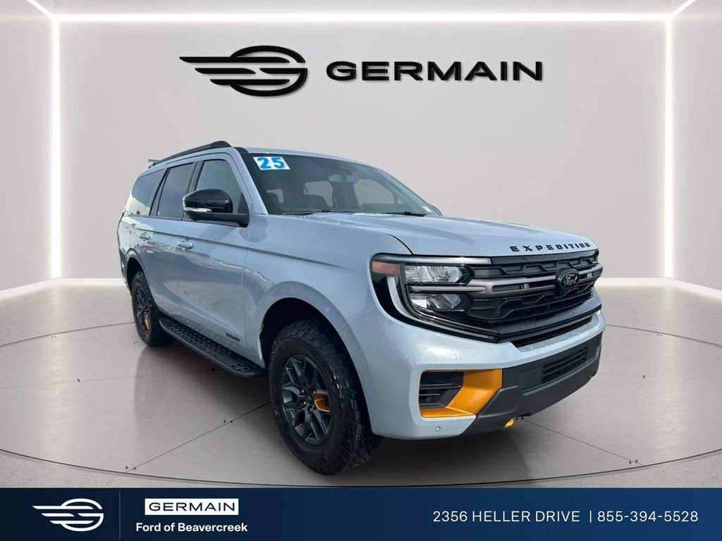 Used 2025 Ford Expedition Tremor image 1