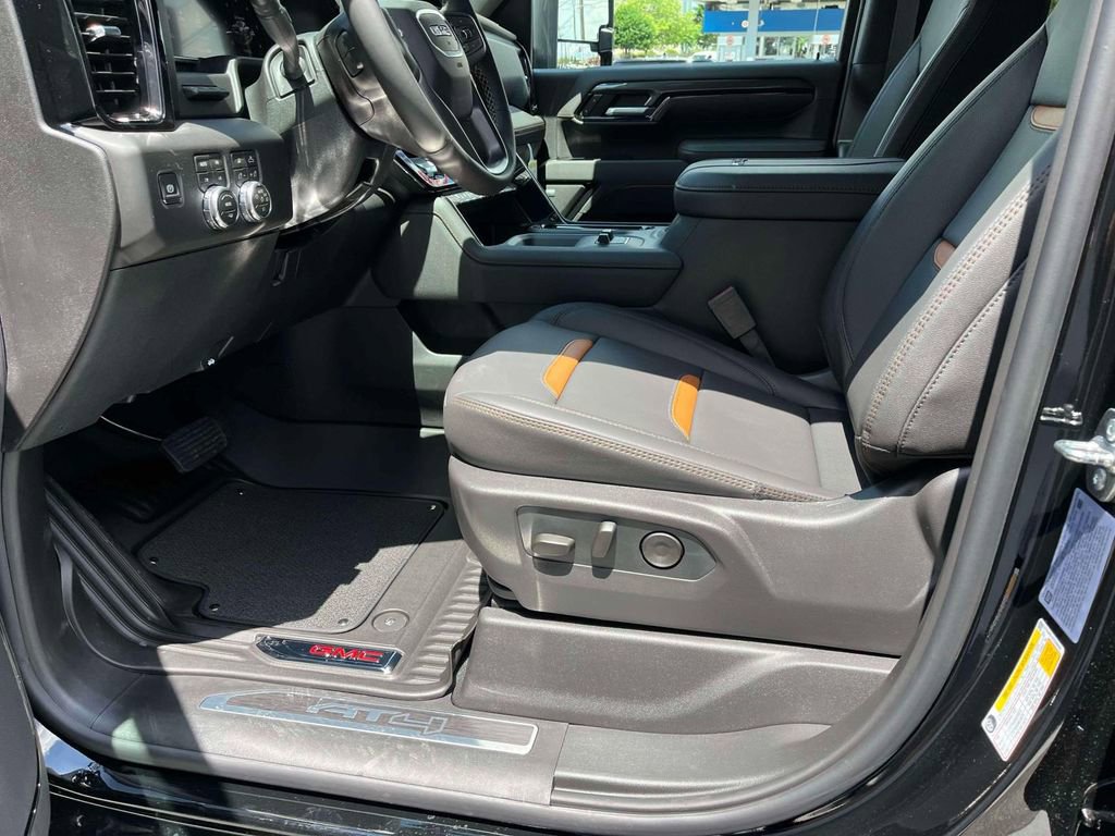 New 2026 GMC Sierra 2500 AT4 w/ AT4 Premium Plus Package AWD/4WD image 22