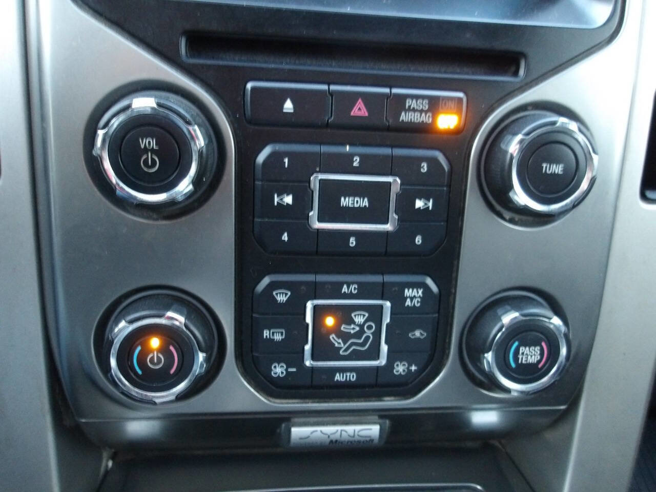 Used 2013 Ford F150 FX4 w/ Luxury Equipment Group image 14