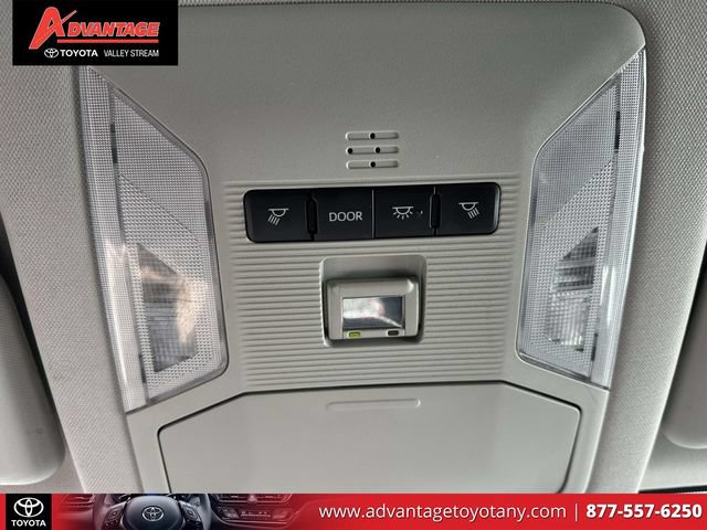 Used 2023 Toyota RAV4 LE AWD/4WD image 36