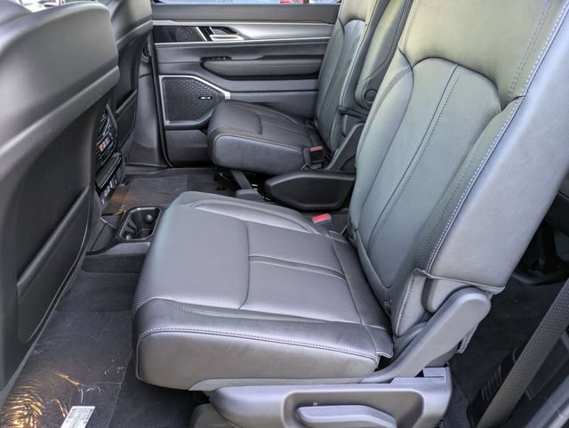 New 2026 Jeep Grand Wagoneer Summit w/ Premium Group III AWD/4WD image 57