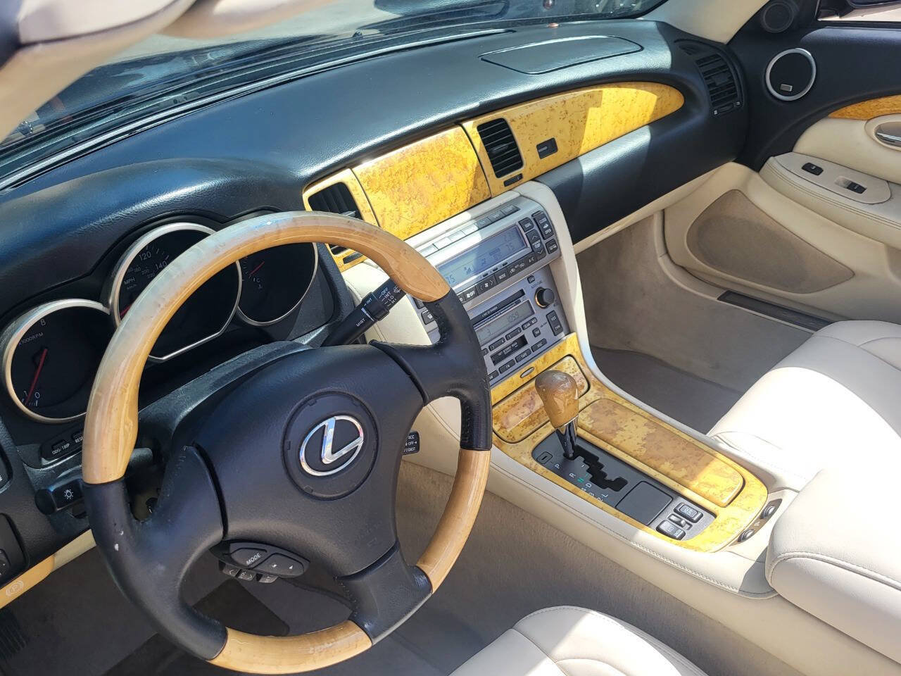 Used 2004 Lexus SC 430 Convertible RWD image 16