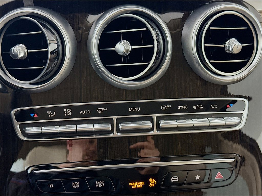 Used 2021 Mercedes-Benz GLC 300 4MATIC image 16