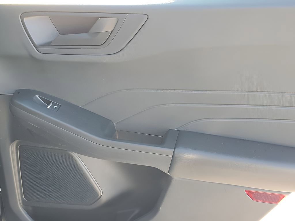 Used 2022 Ford Escape S image 40