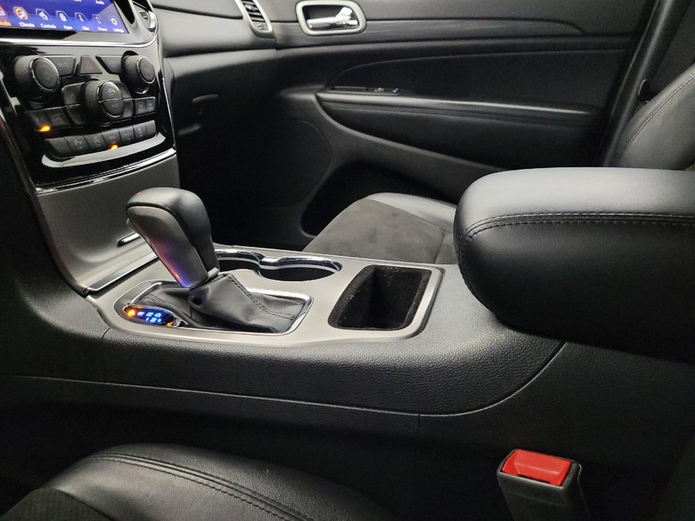 Used 2020 Jeep Grand Cherokee Altitude image 26