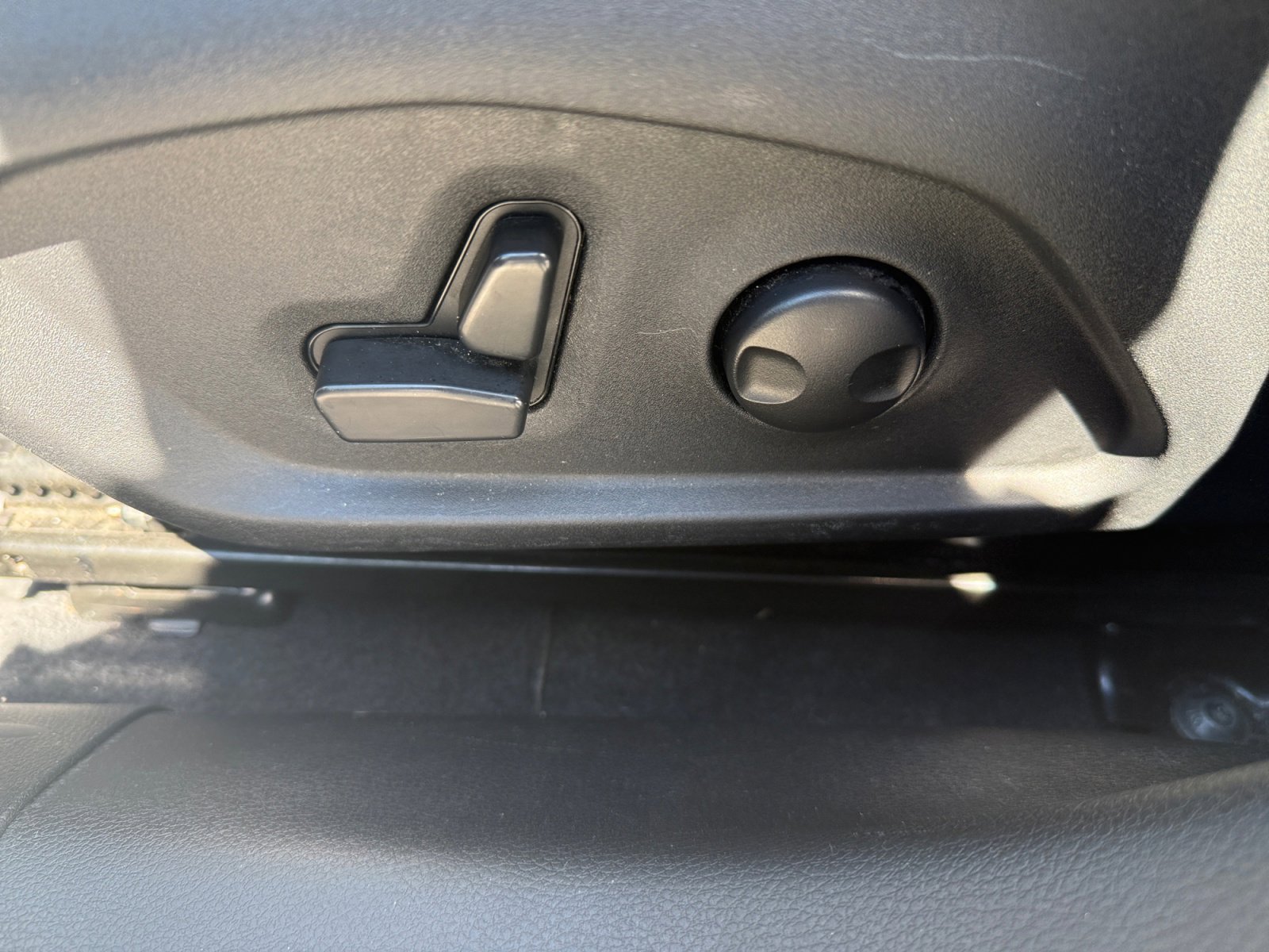 Used 2025 Jeep Compass Limited AWD/4WD image 27