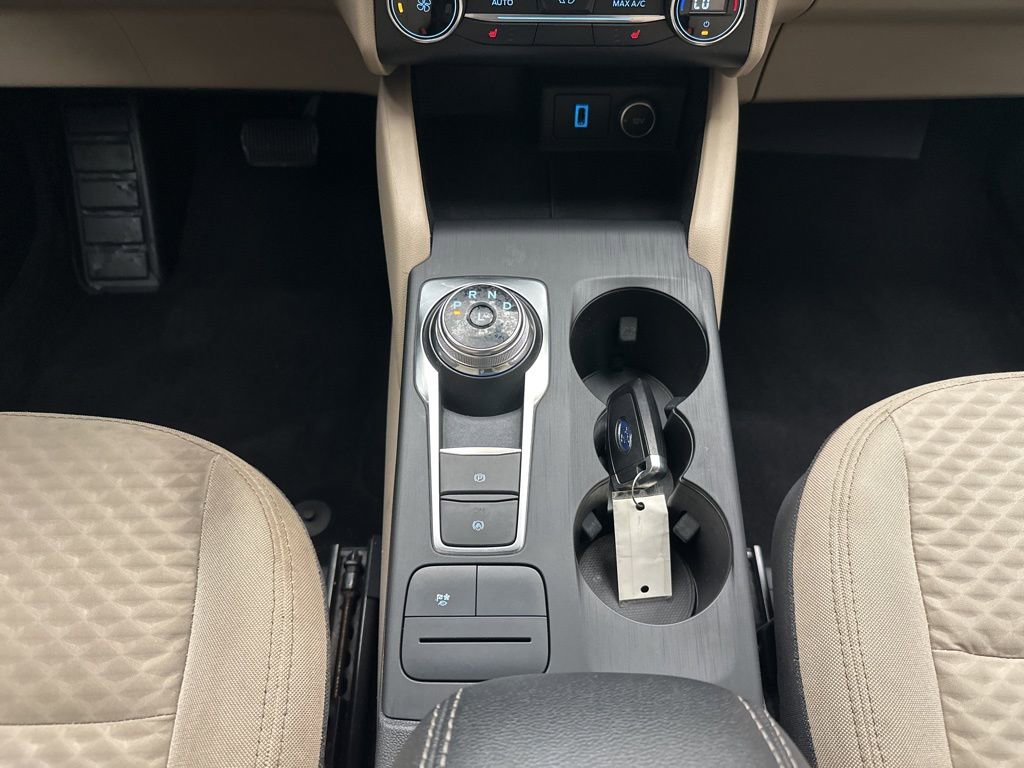 Used 2020 Ford Escape SE Sport image 21