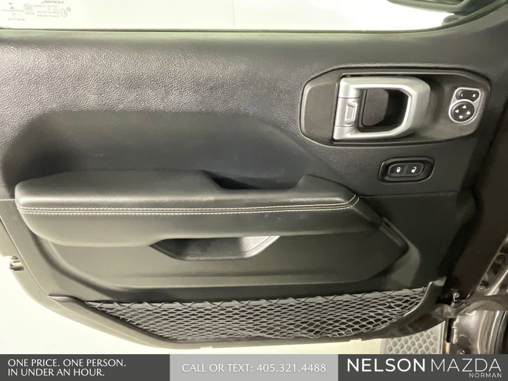 Used 2019 Jeep Wrangler Unlimited Sahara w/ Safety Group image 17