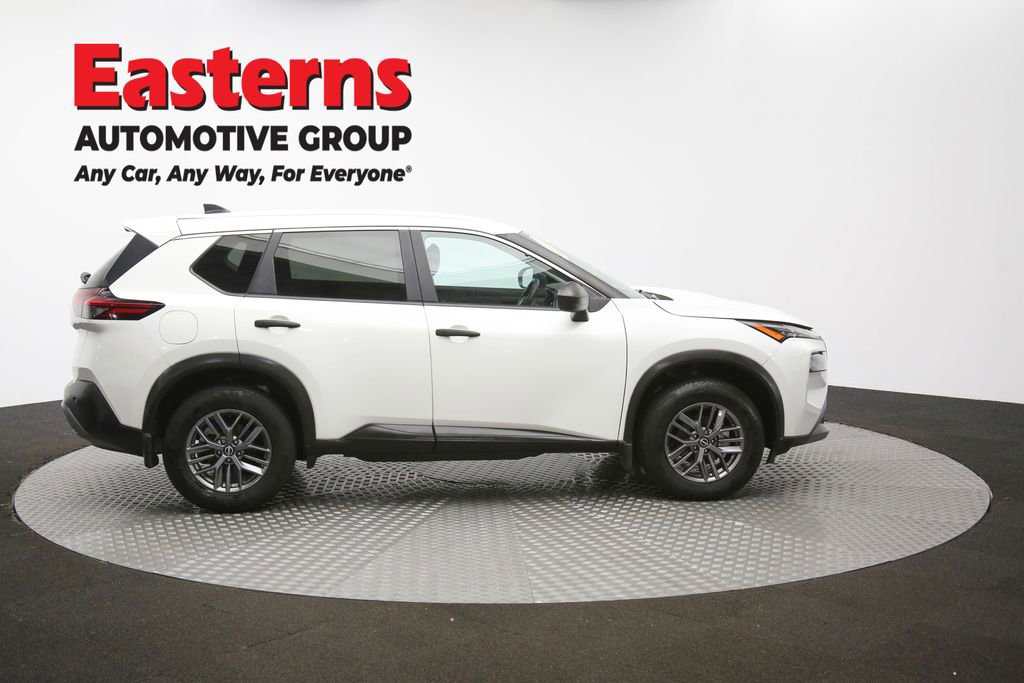 Used 2022 Nissan Rogue S image 44