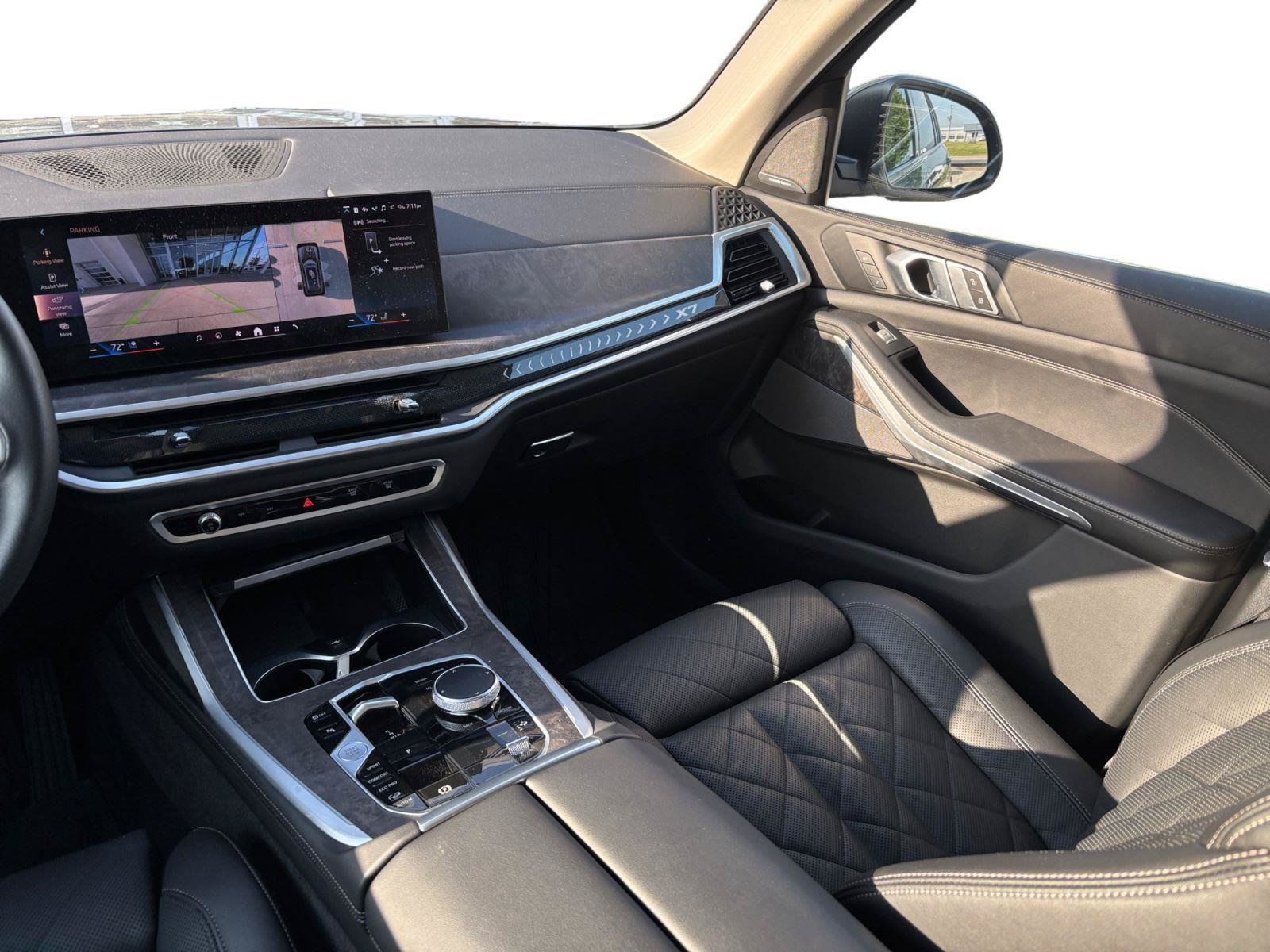Used 2024 BMW X7 xDrive40i AWD/4WD image 25