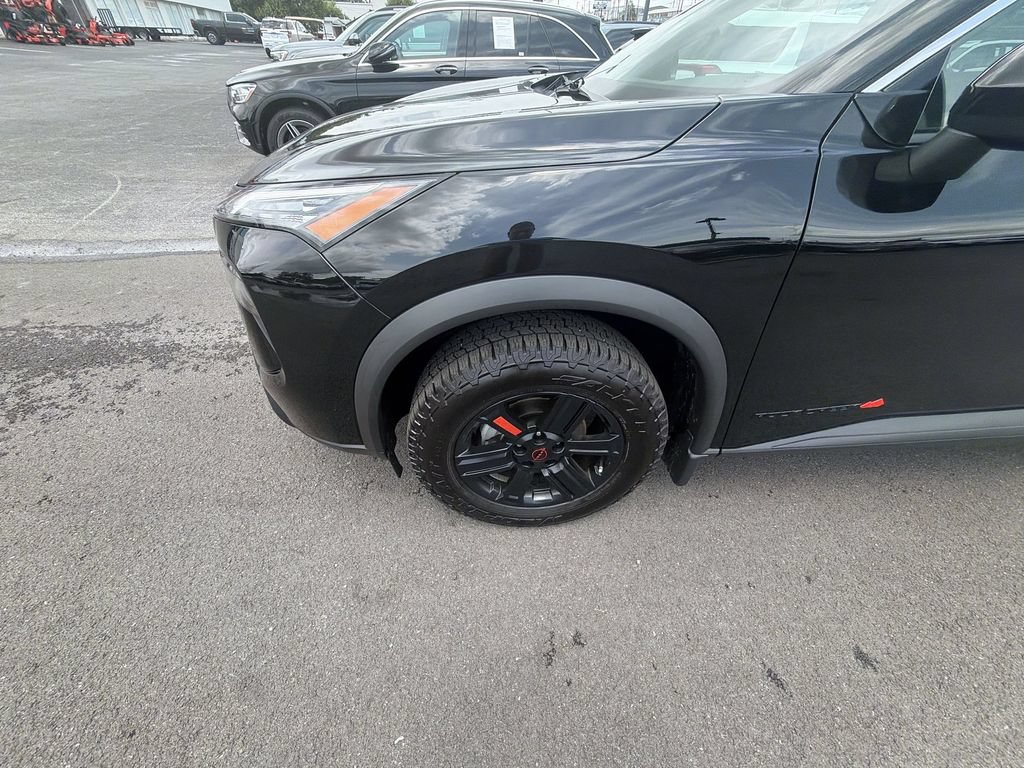 Used 2025 Nissan Rogue SV w/ Rock Creek Premium Package AWD/4WD image 10