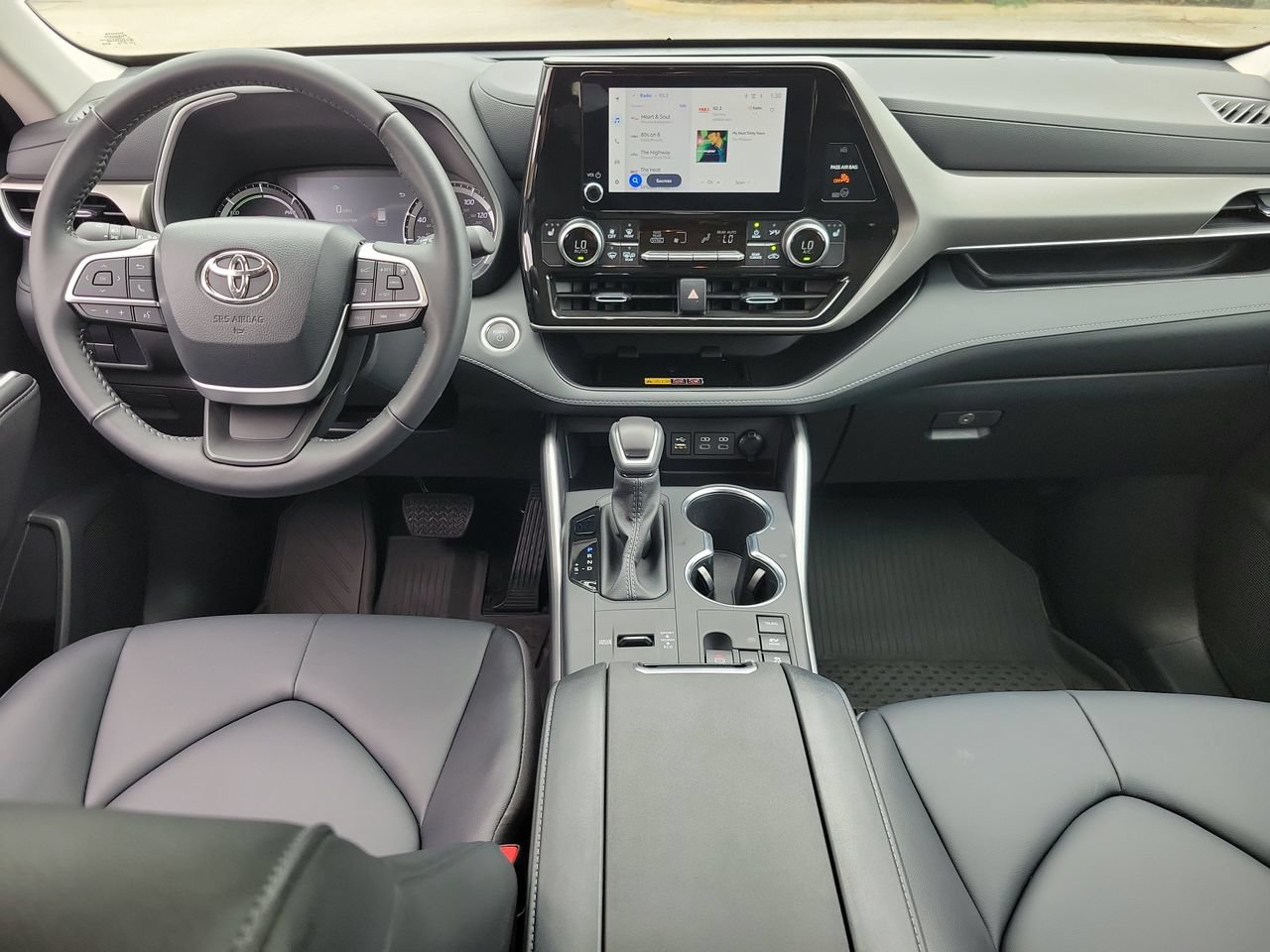 Used 2026 Toyota Highlander XLE AWD/4WD image 14