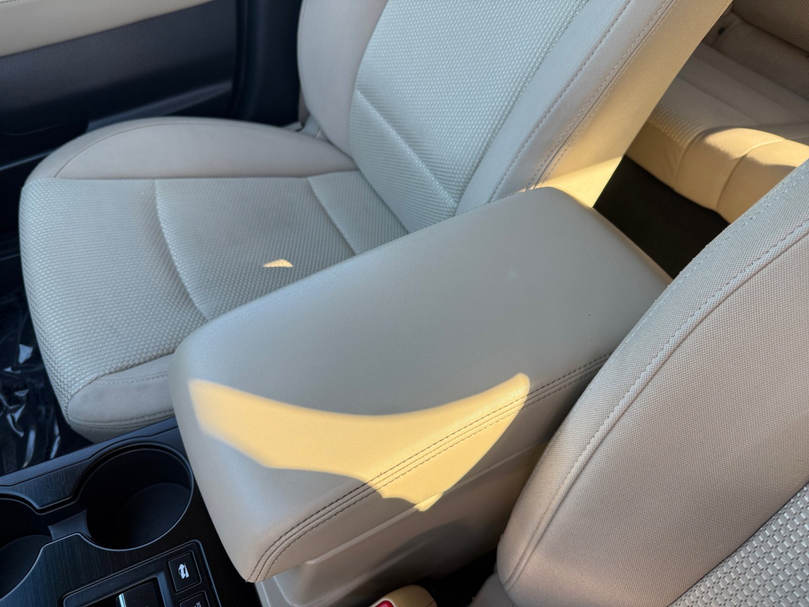 Used 2016 Subaru Outback 2.5i Premium image 14