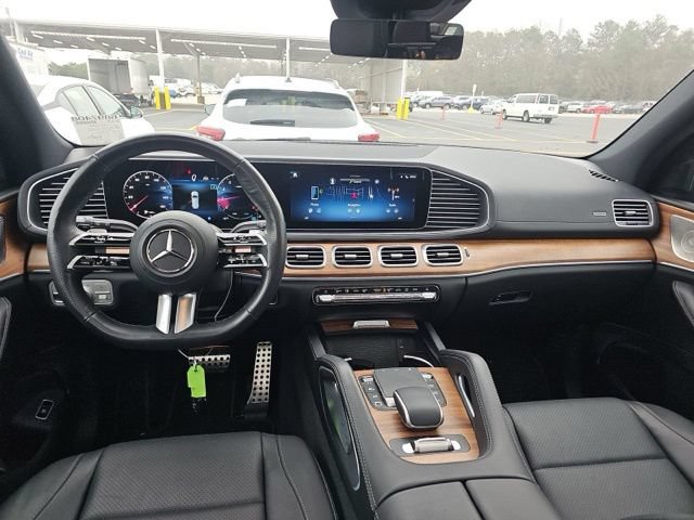 Used 2025 Mercedes-Benz GLS 450 4MATIC image 12