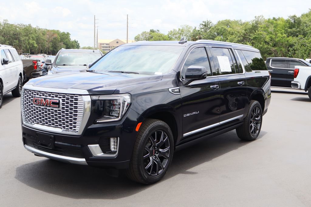 Used 2023 GMC Yukon XL Denali RWD image 5